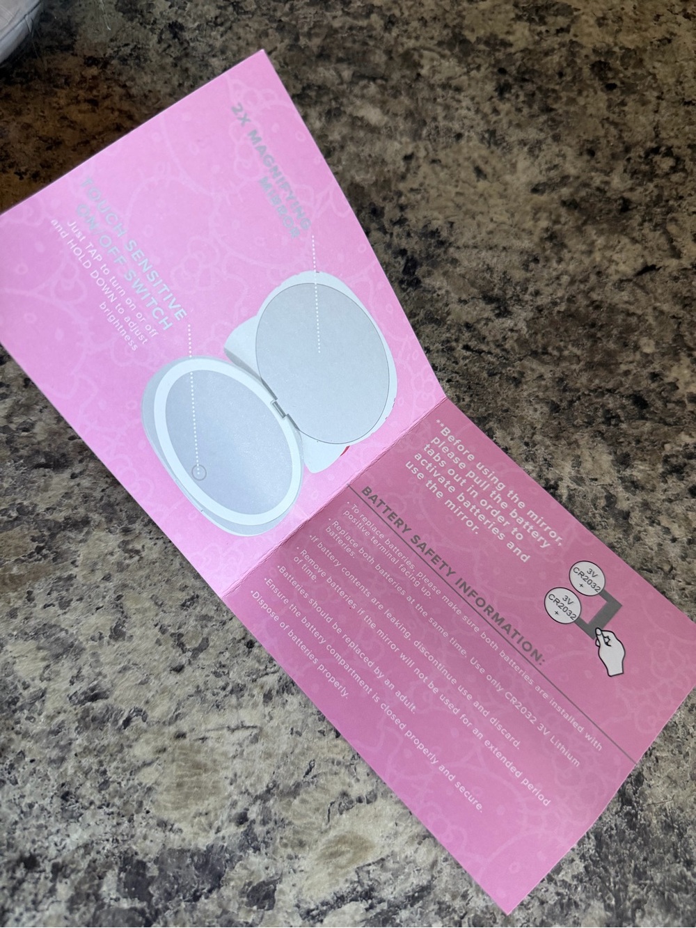 Impressions White and Red Hello Kitty Makeup mirror - Picture 9 of 9